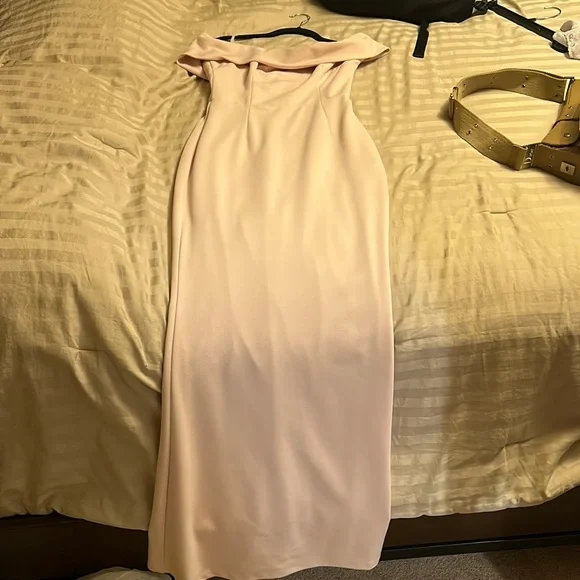 Off the shoulder blush dress worn once for engagement size 8 katie may - Picture 2 of 5
